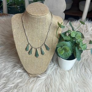 Vintage Sterling Silver Green Aventurine Quartz tear drop necklace